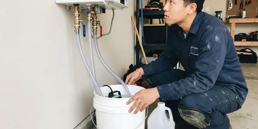 Tankless Water Heater Maintenance in Los Angeles